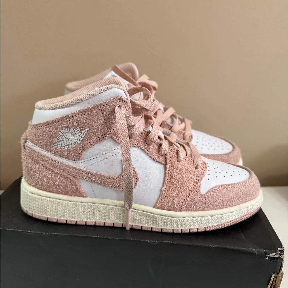 Nike kids jordan